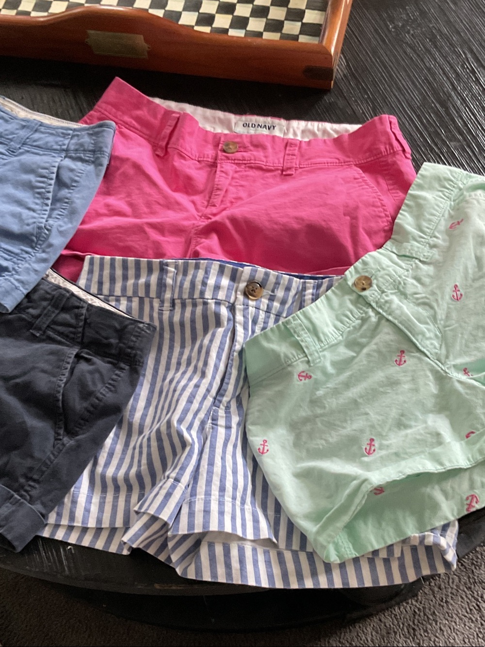 Old Navy bundle of 5 pairs of shorts size 2